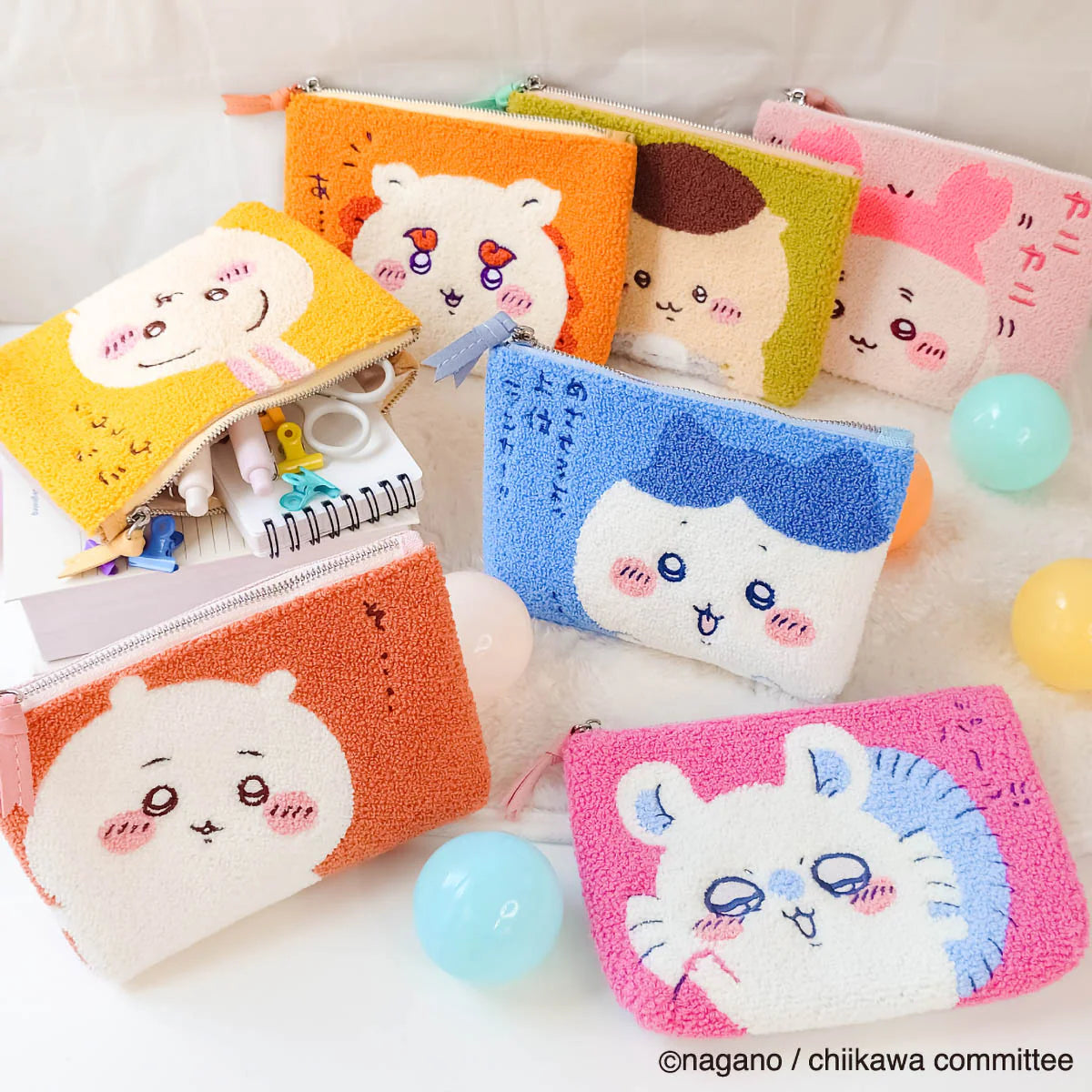 【現貨】Chiikawa サガラ毛絨刺繡｜三層收納袋